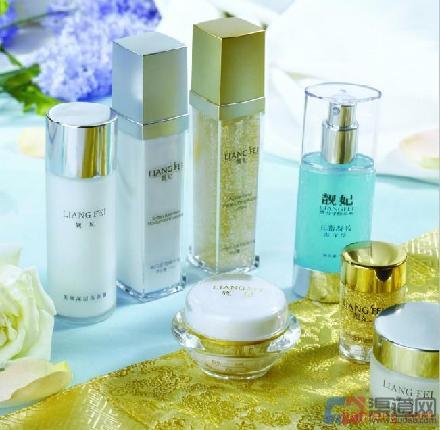 靓妃化妆品 品牌形象、连锁装修与加盟全解析